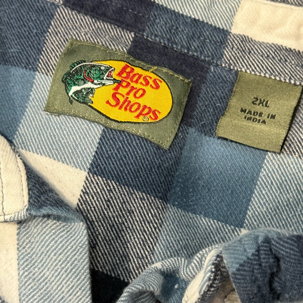 Bass Pro Navy Blue and White Plaid Flannel Casual Shirt Men’s Size 2XL