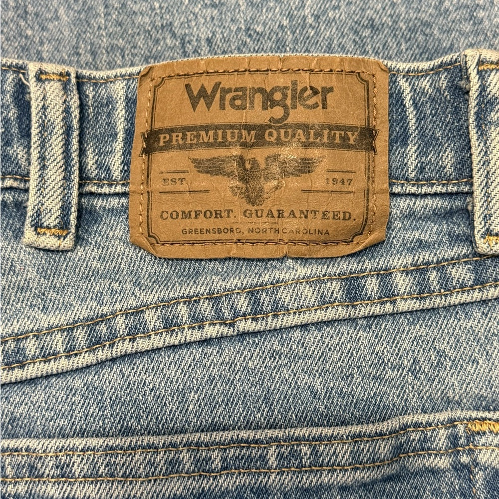 Vintage Wrangler Light Blue Straight Comfort Fit Jeans Men’s 34 x 29