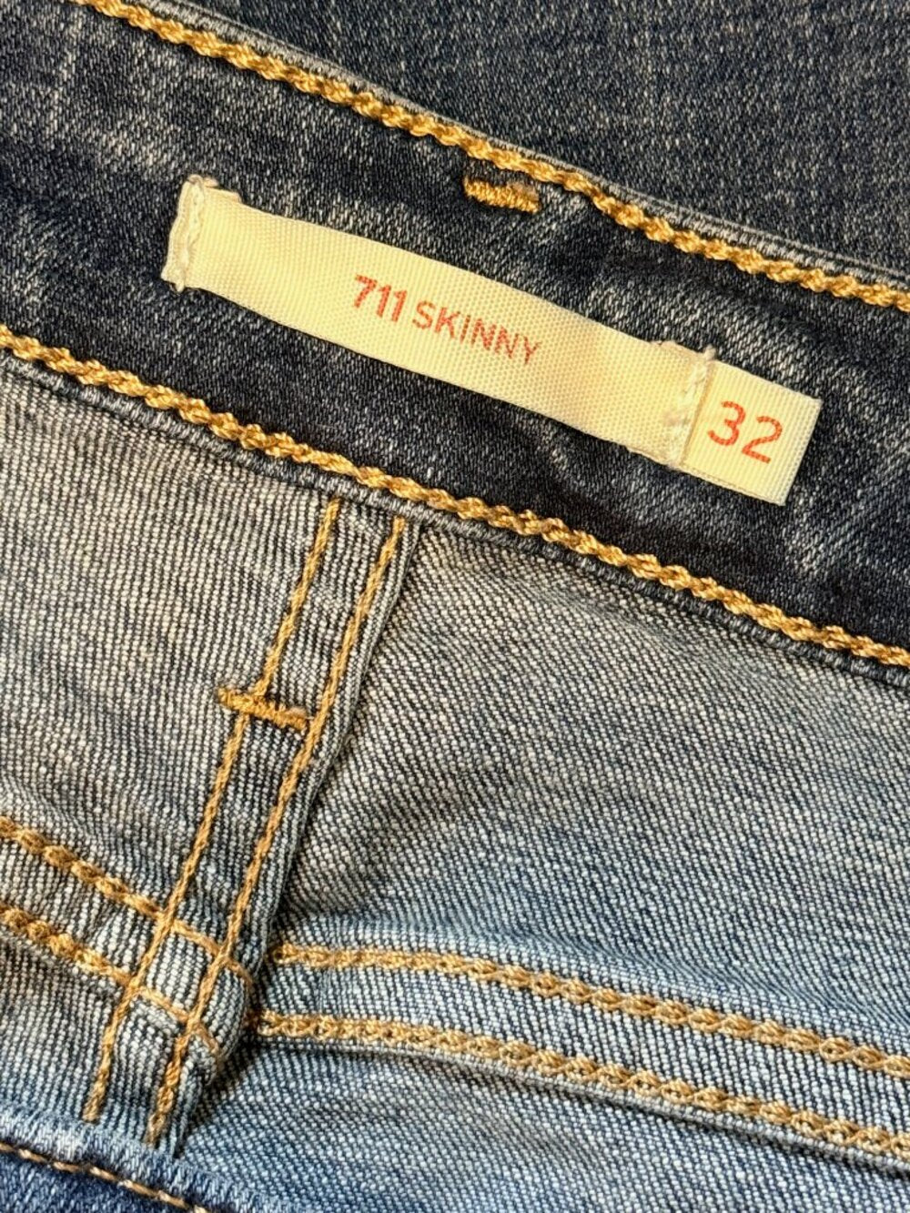 Levi's Ladies 711 Style Skinny Blue Jeans