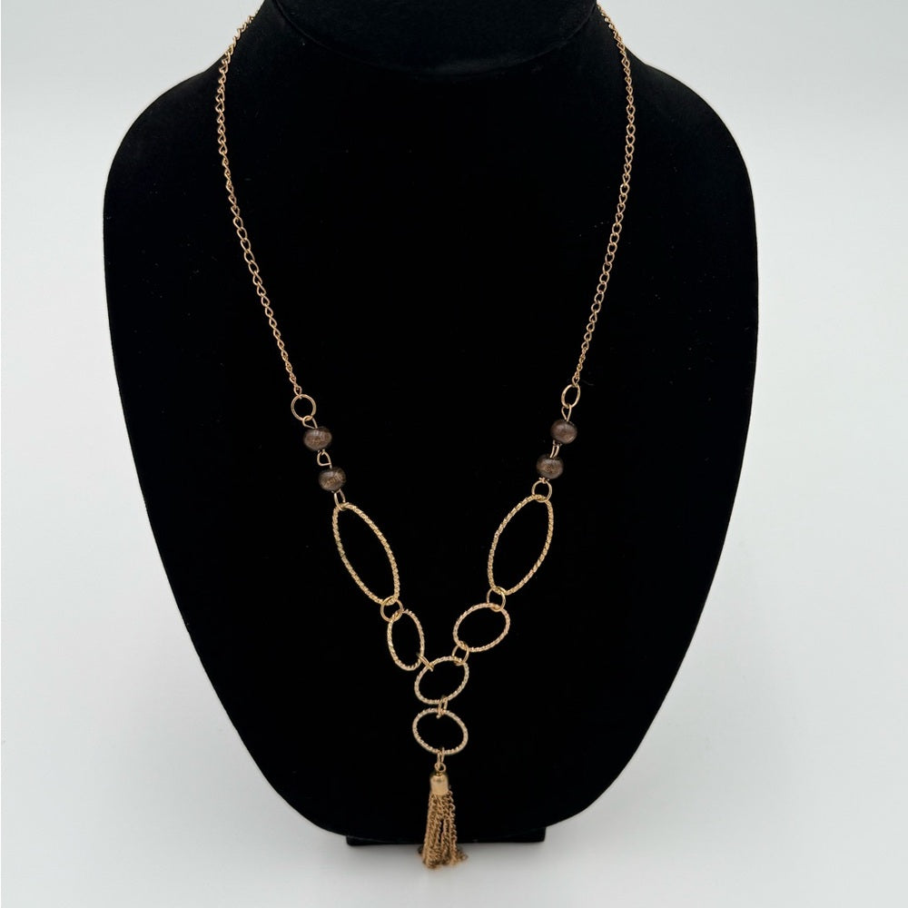 Elegant Gold Necklace with Tassel