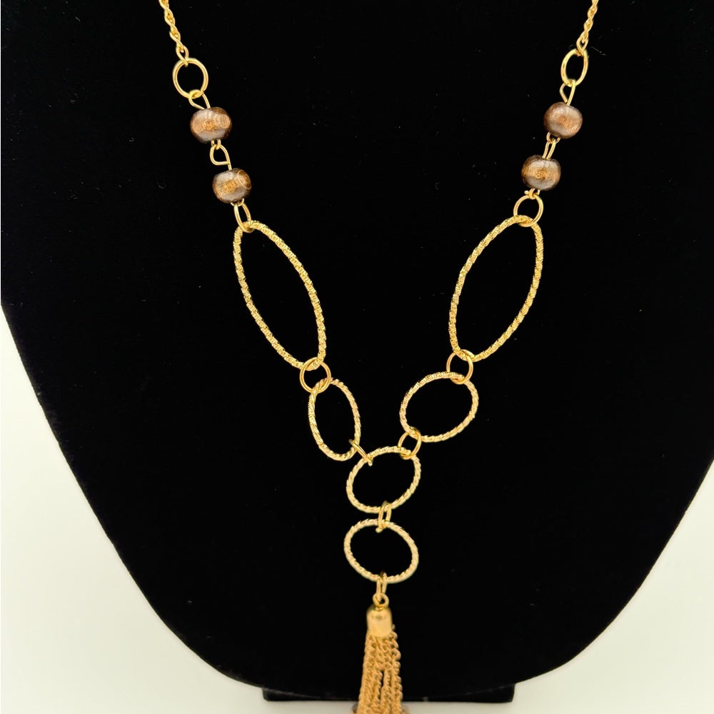 Elegant Gold Necklace with Tassel