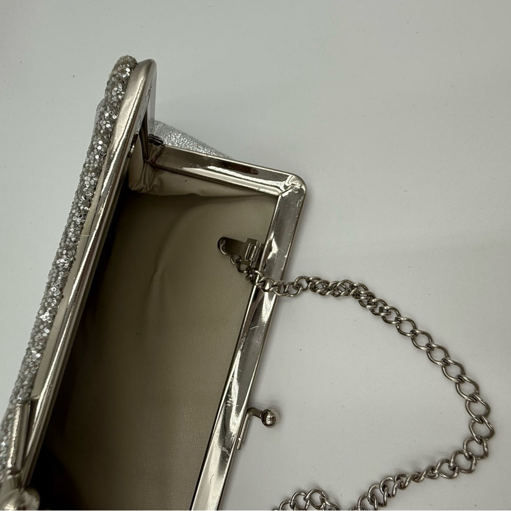 Elegant Vintage Silver Clutch Evening Bag Bag With Chain Handle