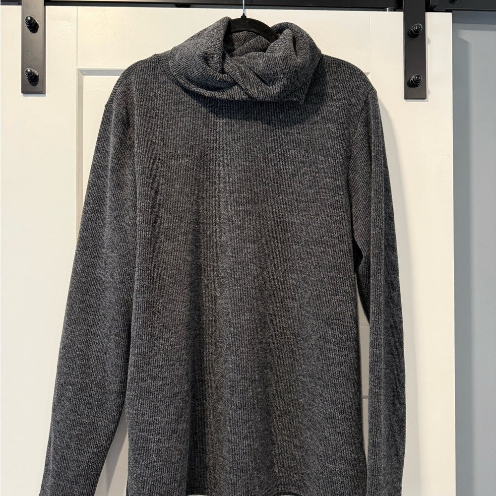 Men’s Lightweight Cozy Gray Turtleneck Sweater by Givon Size 2XL