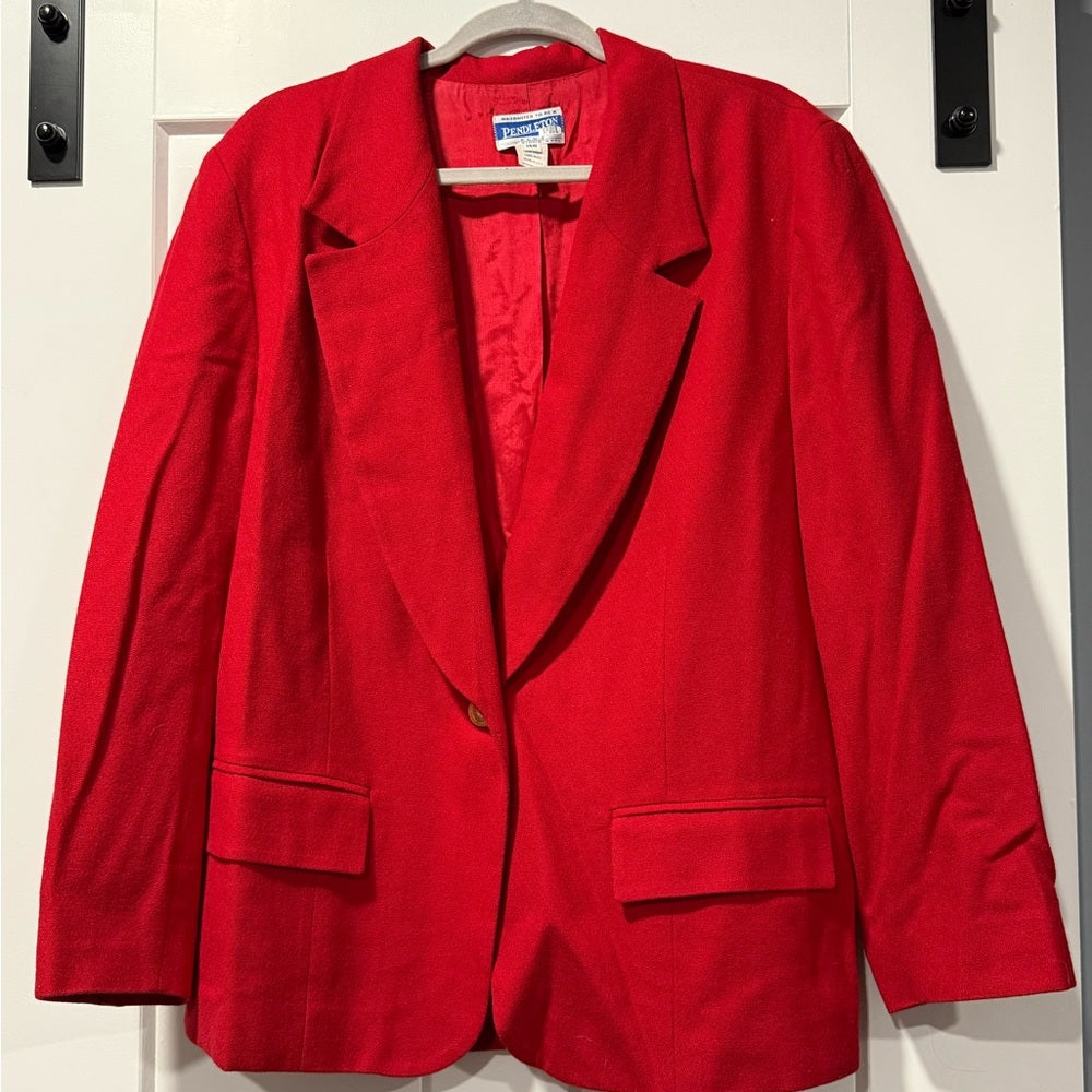 Pendleton Vintage Red Women's Blazer Size 16W With Gold Buttons
