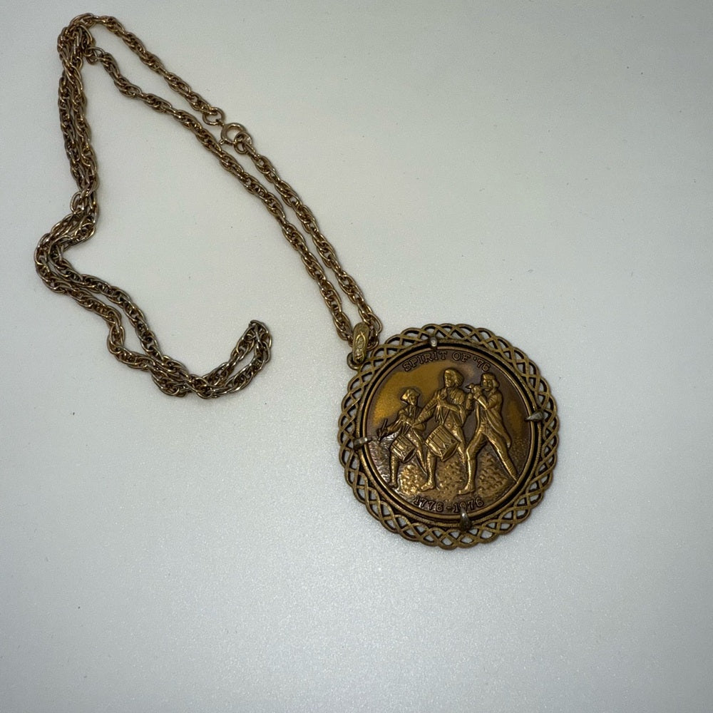 Vintage Gold-Tone Chain With 1776 USA Coin Pendant