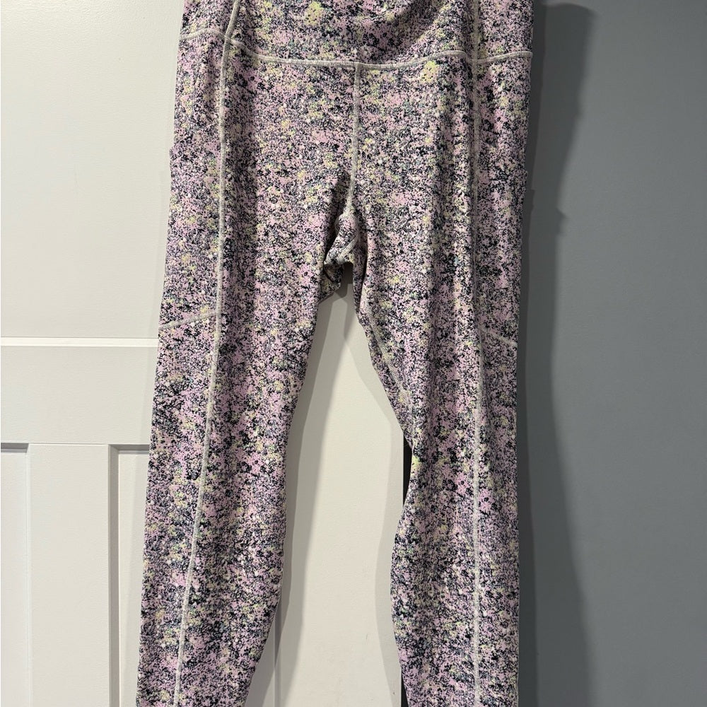 NWT Fabletics Lavender and Black Speckled Leggings Ladies Sz XXL