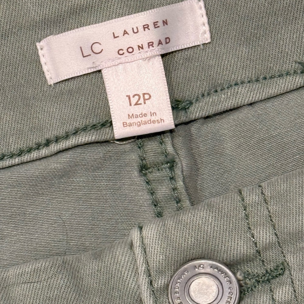 LC Lauren Conrad Sage Green Capri Stretch Trousers Ladies Sz 12 Petite