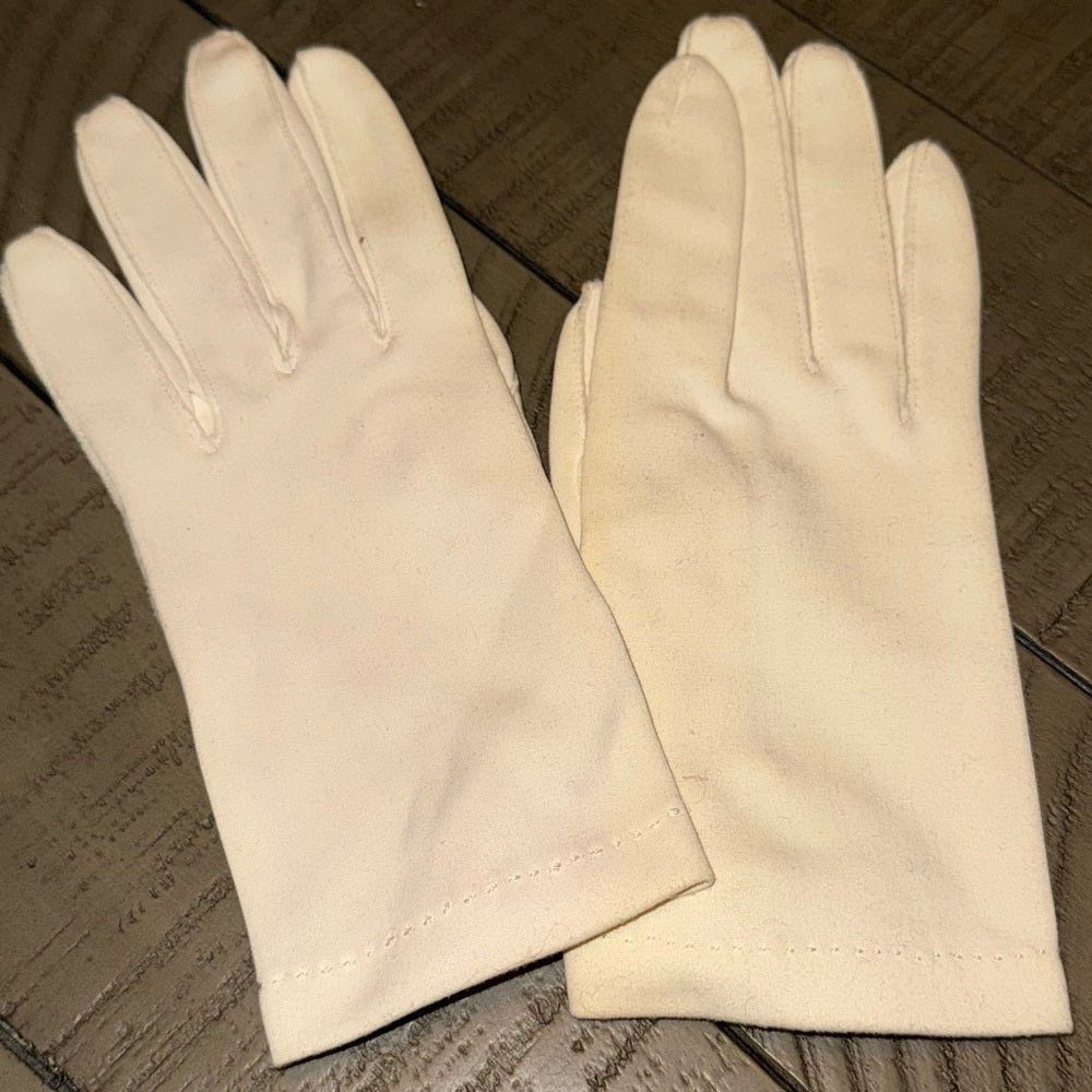 Vintage Elegant White Fabric Ladies Dress Gloves w/ Faux Pearl Buttons
