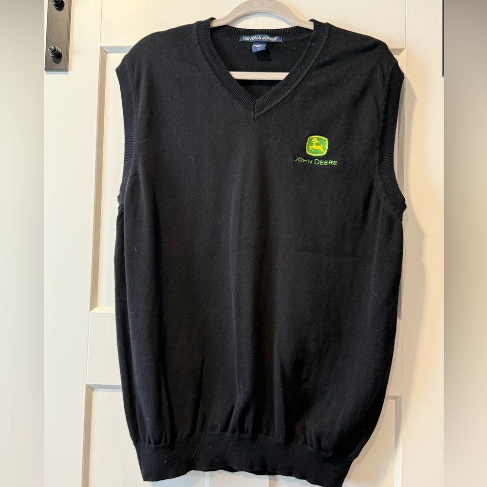 John Deere Black Knit Sweater Vest Men’s Size Large