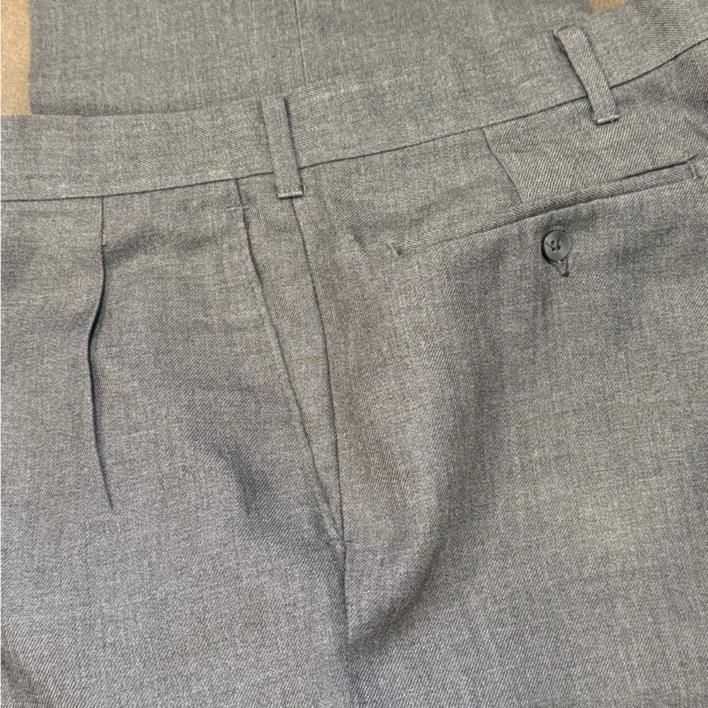 Haggar Charcoal Gray Men’s Trousers Size 36 x 33