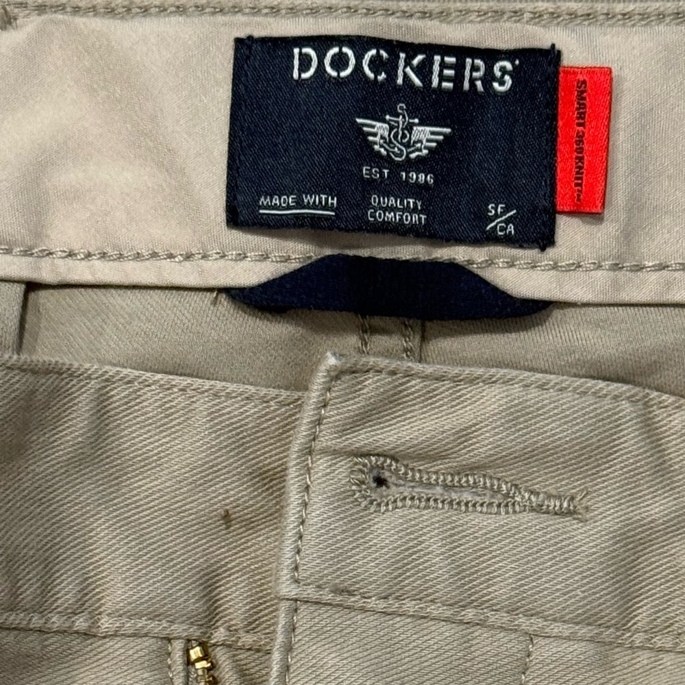 Dockers Men's Khaki Chinos Size 34 x 29