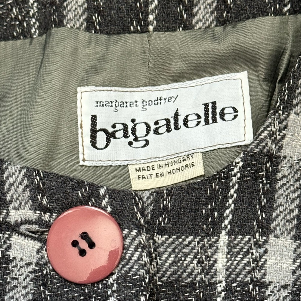 Vintage Bagatelle Black and Gray Plaid Wool Blazer With Pink Buttons Size 10