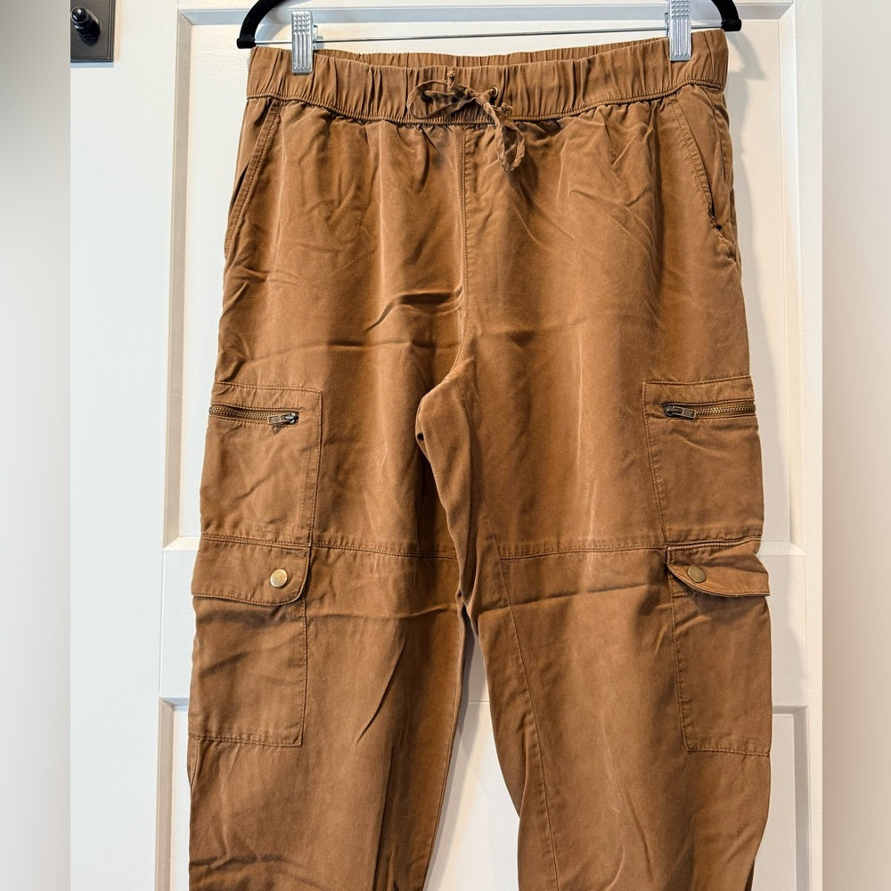 Banana Republic Loose-Fit Tan Lightweight Joggers Ladies Size Medium