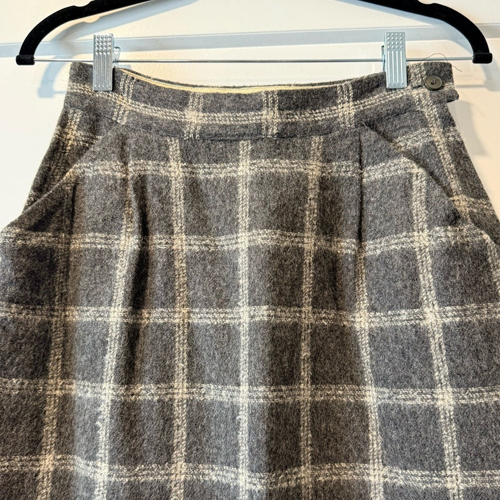 Vintage Bobbie Brooks Charcoal Plaid A-Line Wool Skirt Ladies Size 8