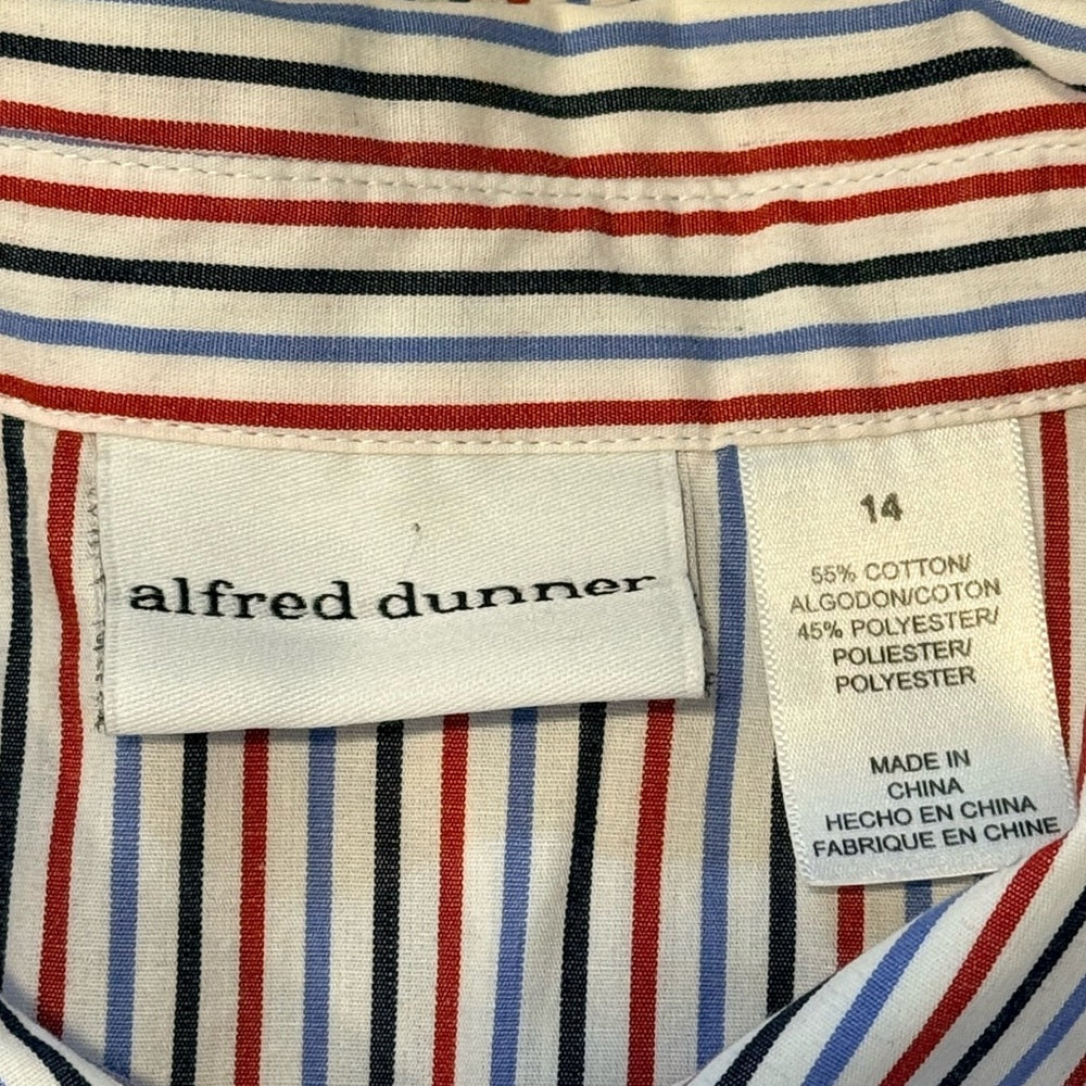 Vintage Alfred Dunner Red and Blue Button Down Shirt With Kites Ladies Size 14