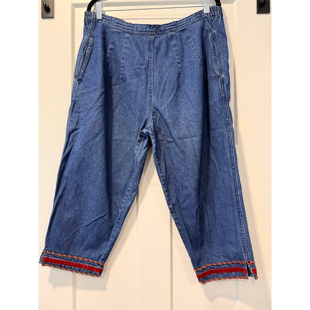 Vintage Embellished Denim Pull-On Capris by Life Style Ladies Size Large