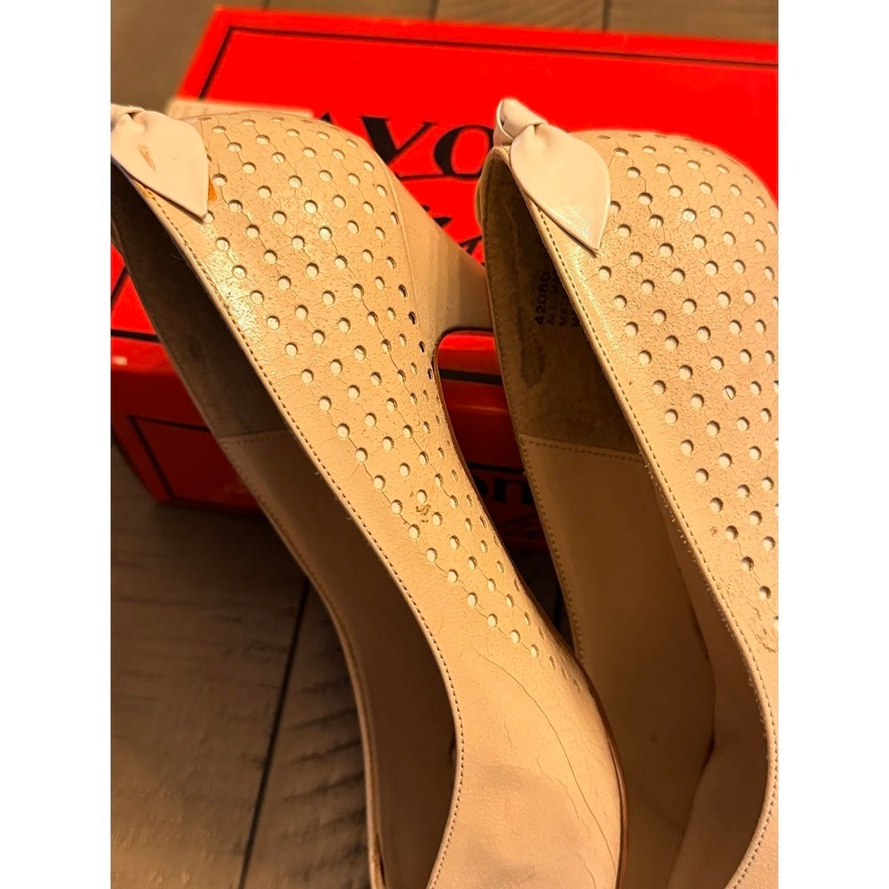 Vintage Avon Fashions Beige High Heels Ladies Size 10 M