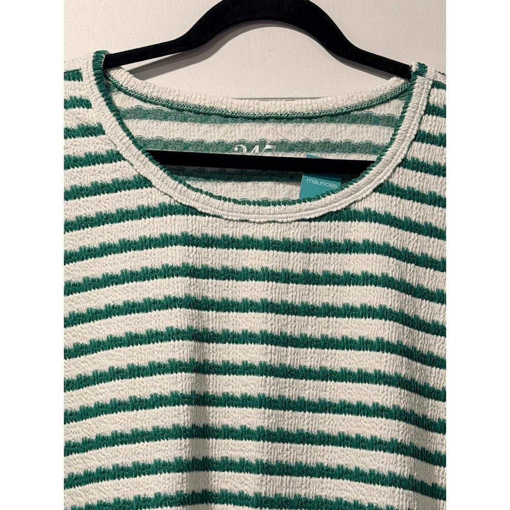 NWT Maurices 24/7 Geen & White Striped Textured Tee Ladies Size XL