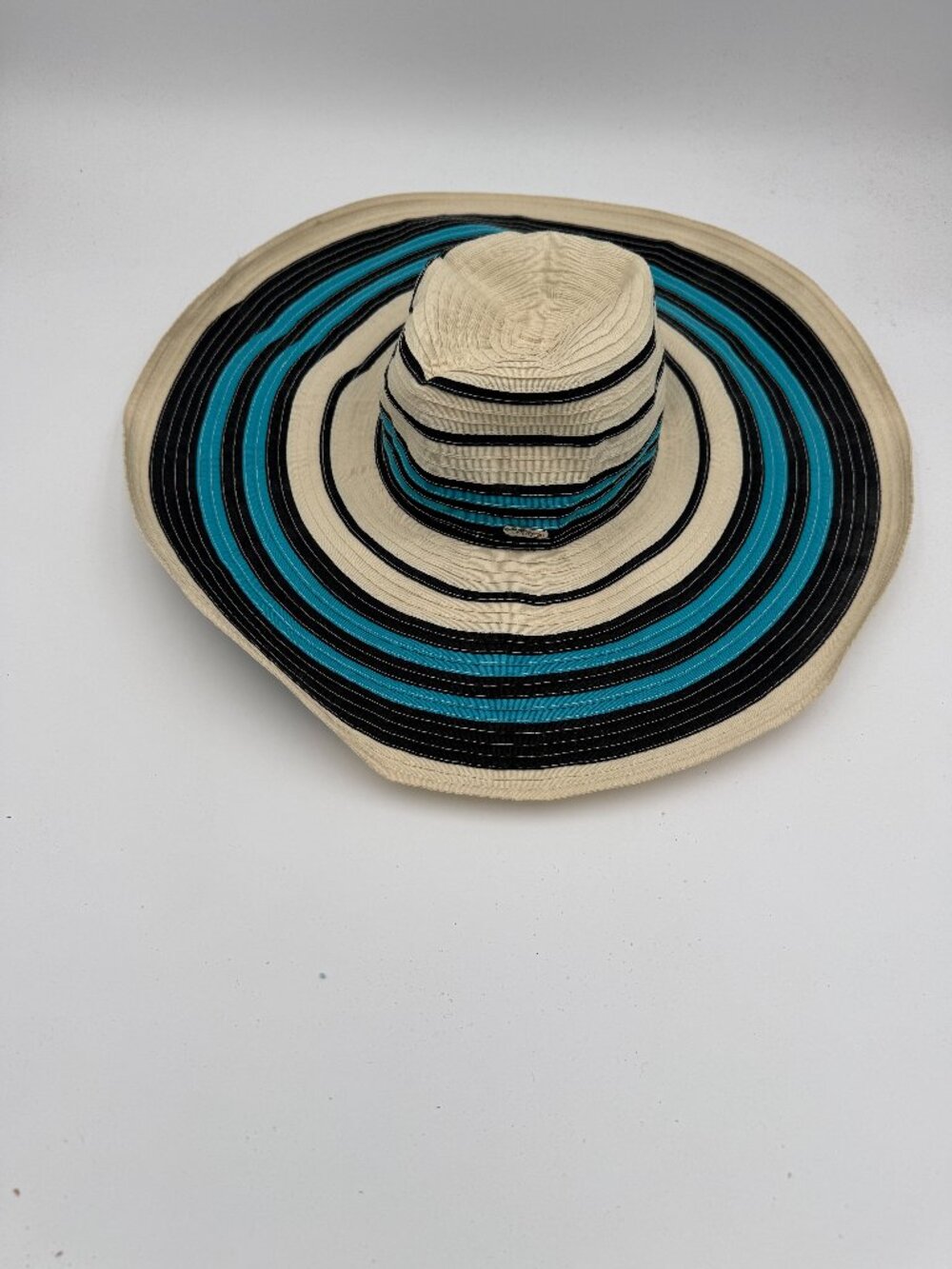 Vintage Calvin Klein Ladies Sun Hat
