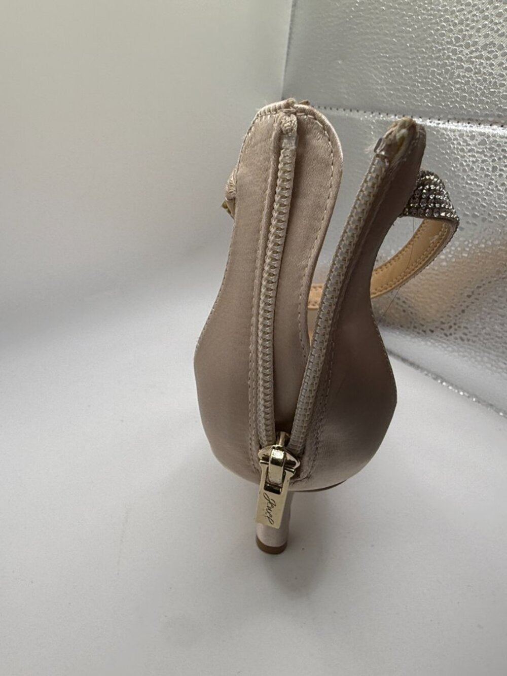 New Badgley Mischka Jewel High Heel Shoes Size 8 1/2