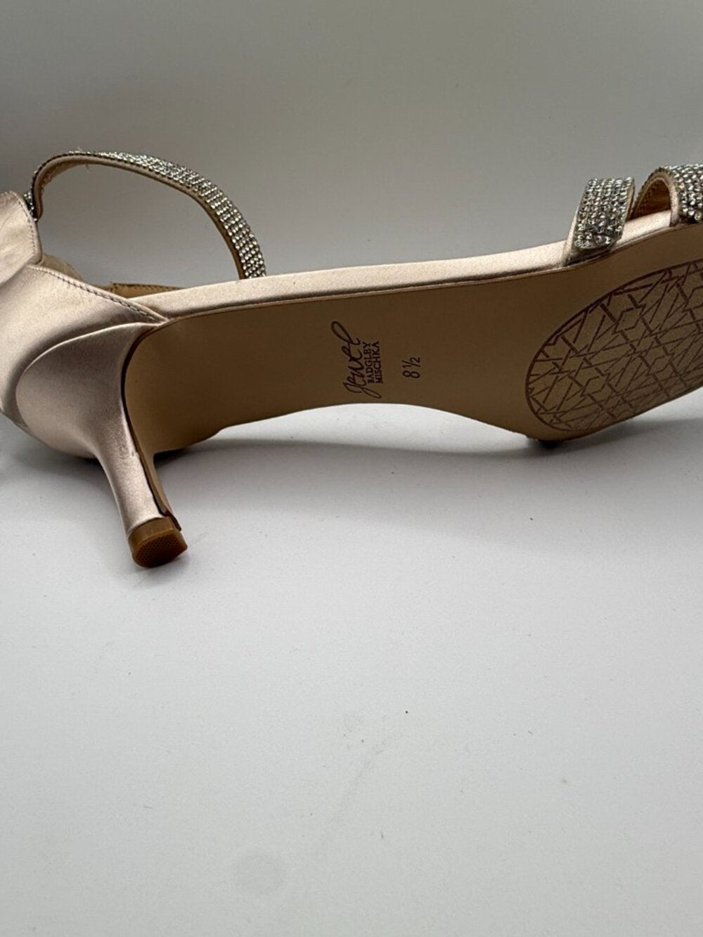 New Badgley Mischka Jewel High Heel Shoes Size 8 1/2