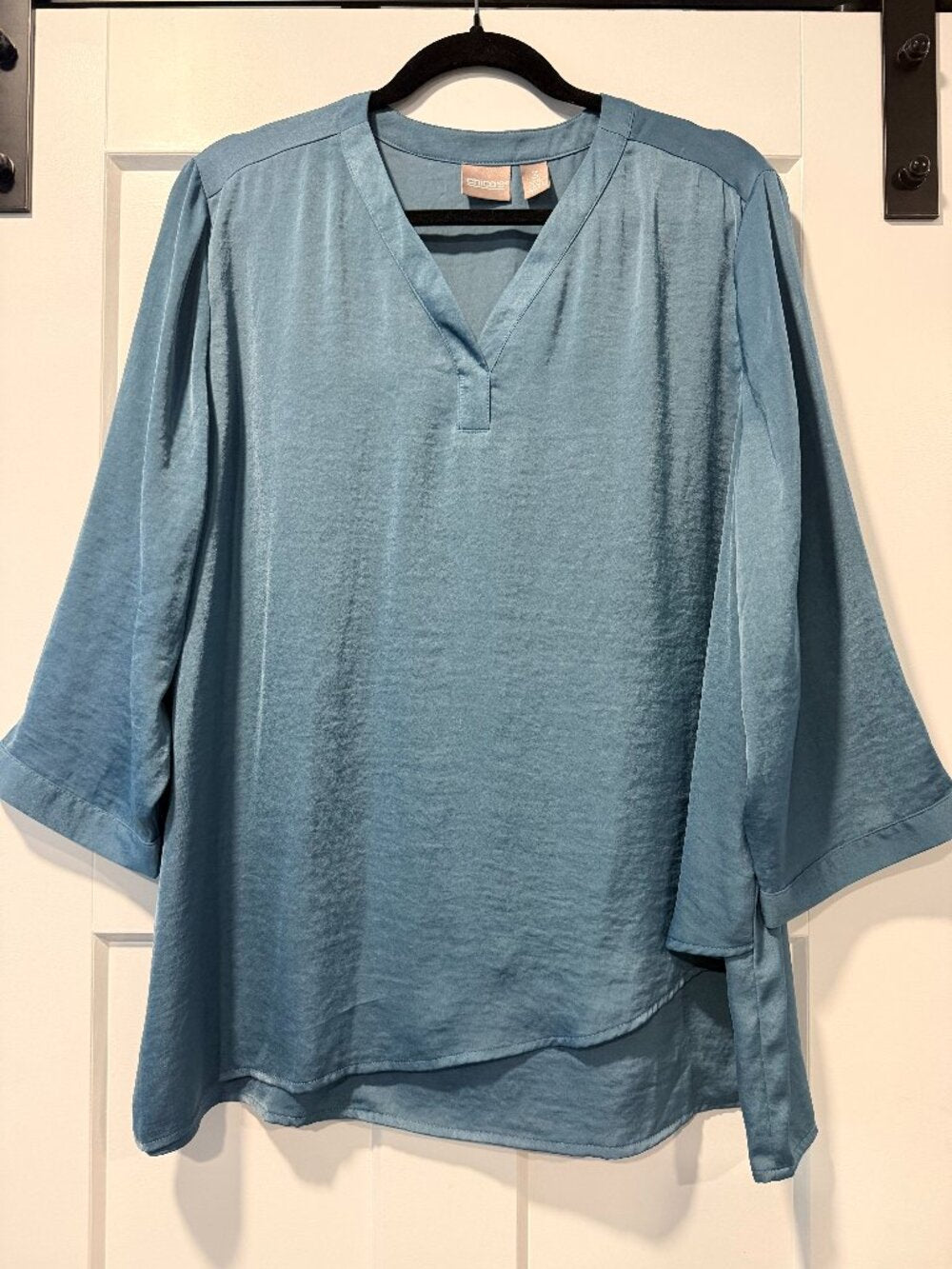 Chico's Blue Silky Asymmetrical Hem Dressy Blouse Size 3 (Ladies Size XL)