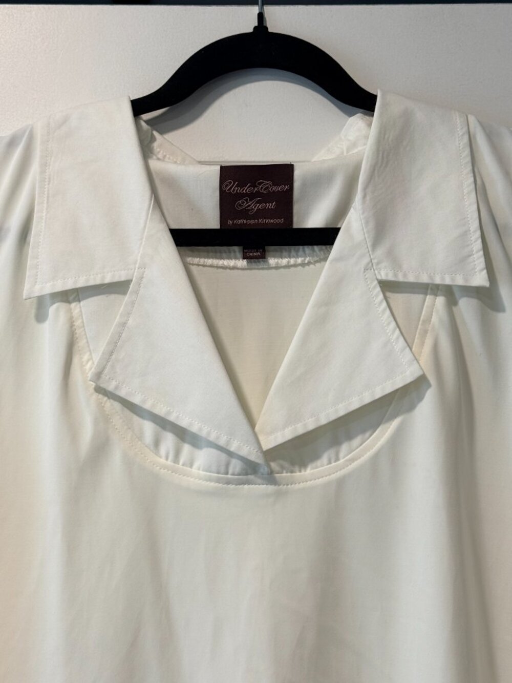 Under Cover Agent Dressy Tank Blouse w/ Collar in Cream Ladies XL