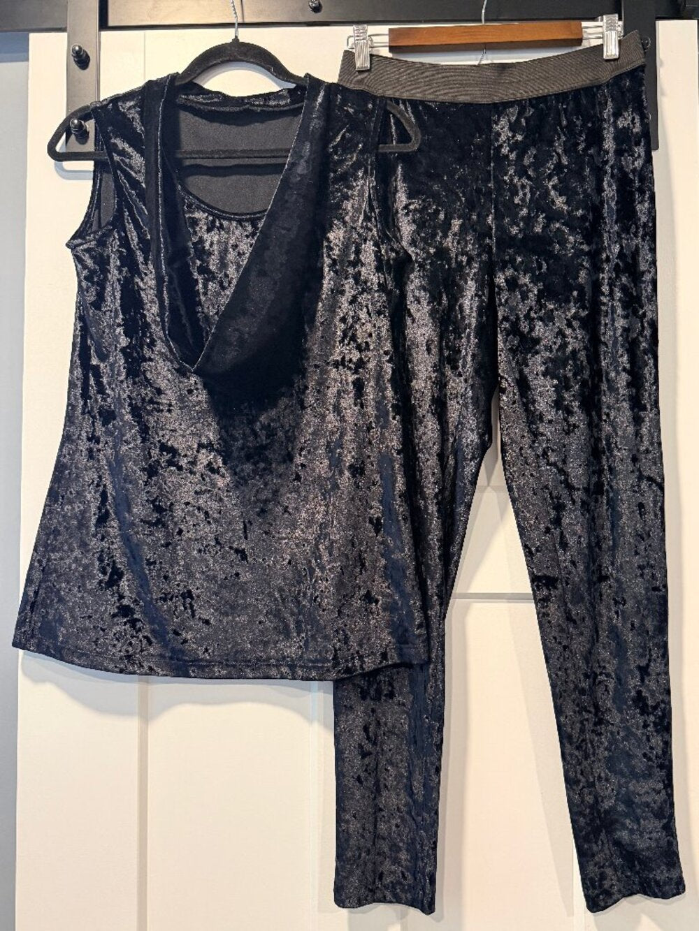 Bamboo Traders Black Velvet Flowy Top and Elastic-Waist Pants