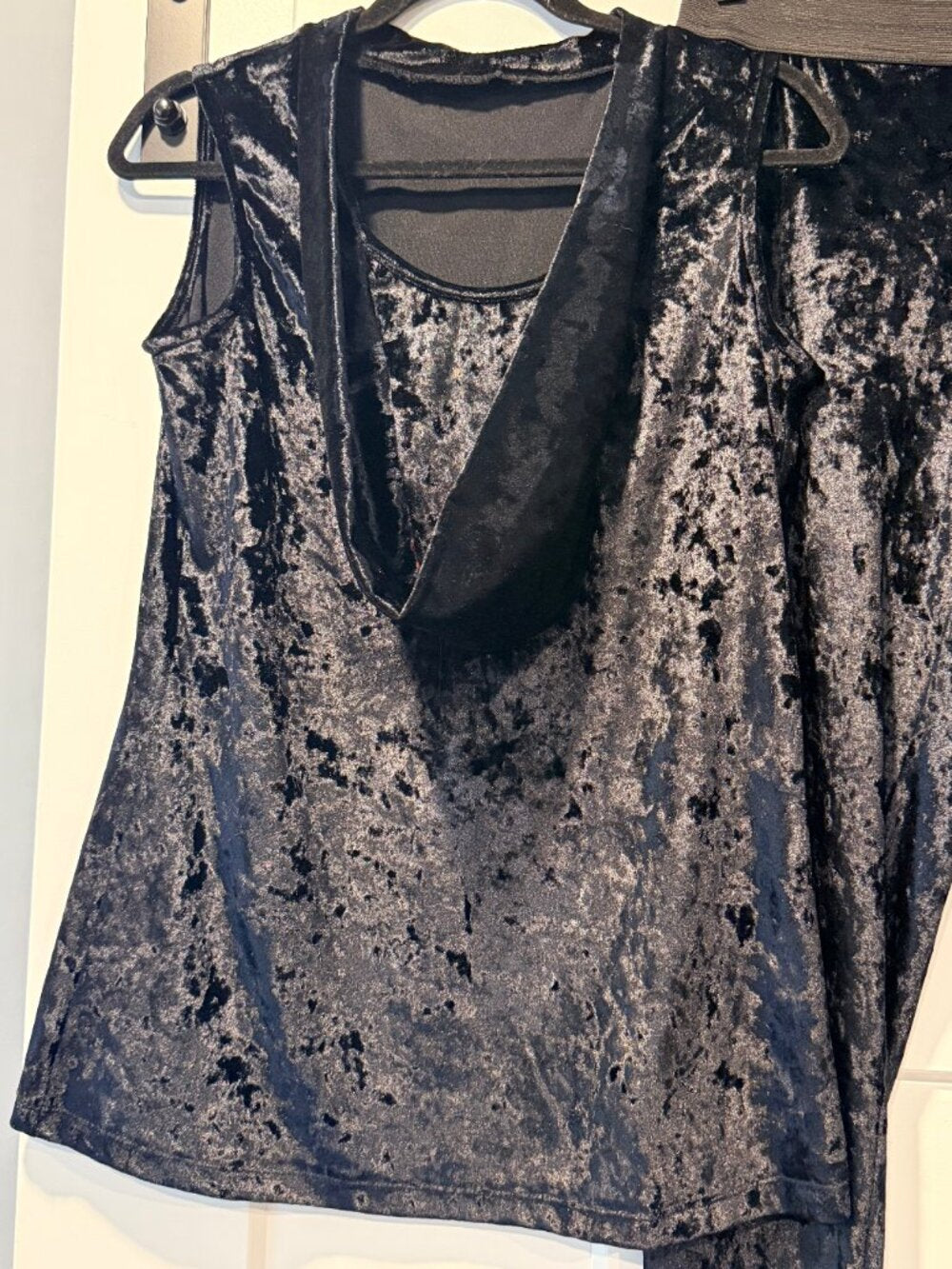 Bamboo Traders Black Velvet Flowy Top and Elastic-Waist Pants