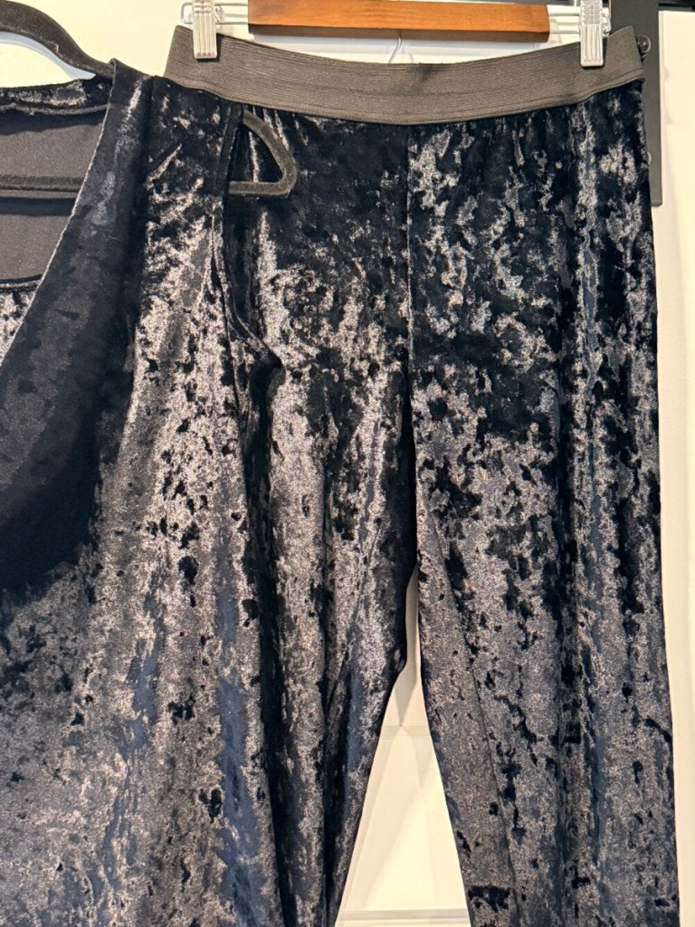 Bamboo Traders Black Velvet Flowy Top and Elastic-Waist Pants