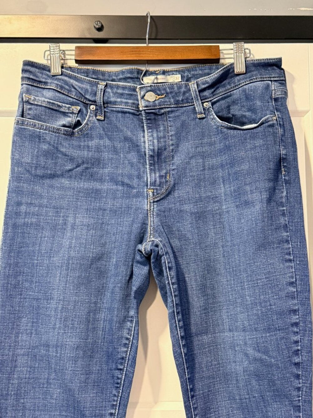 Levi's Ladies 711 Style Skinny Blue Jeans