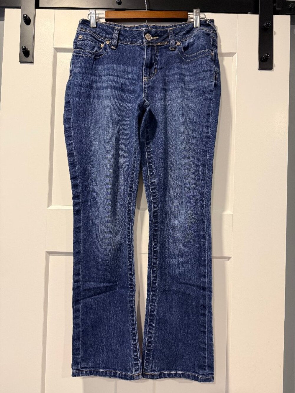 Maurices Straight Leg Stretch Blue Jeans With Decorative Back Pockets