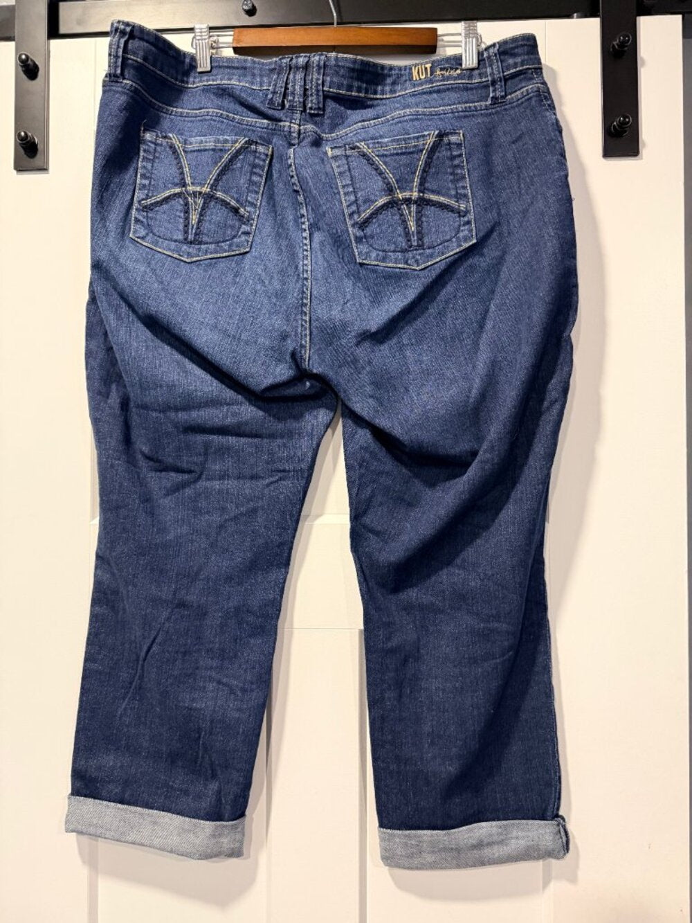 KUT from the Kloth Blue Denim Stretch Capris
