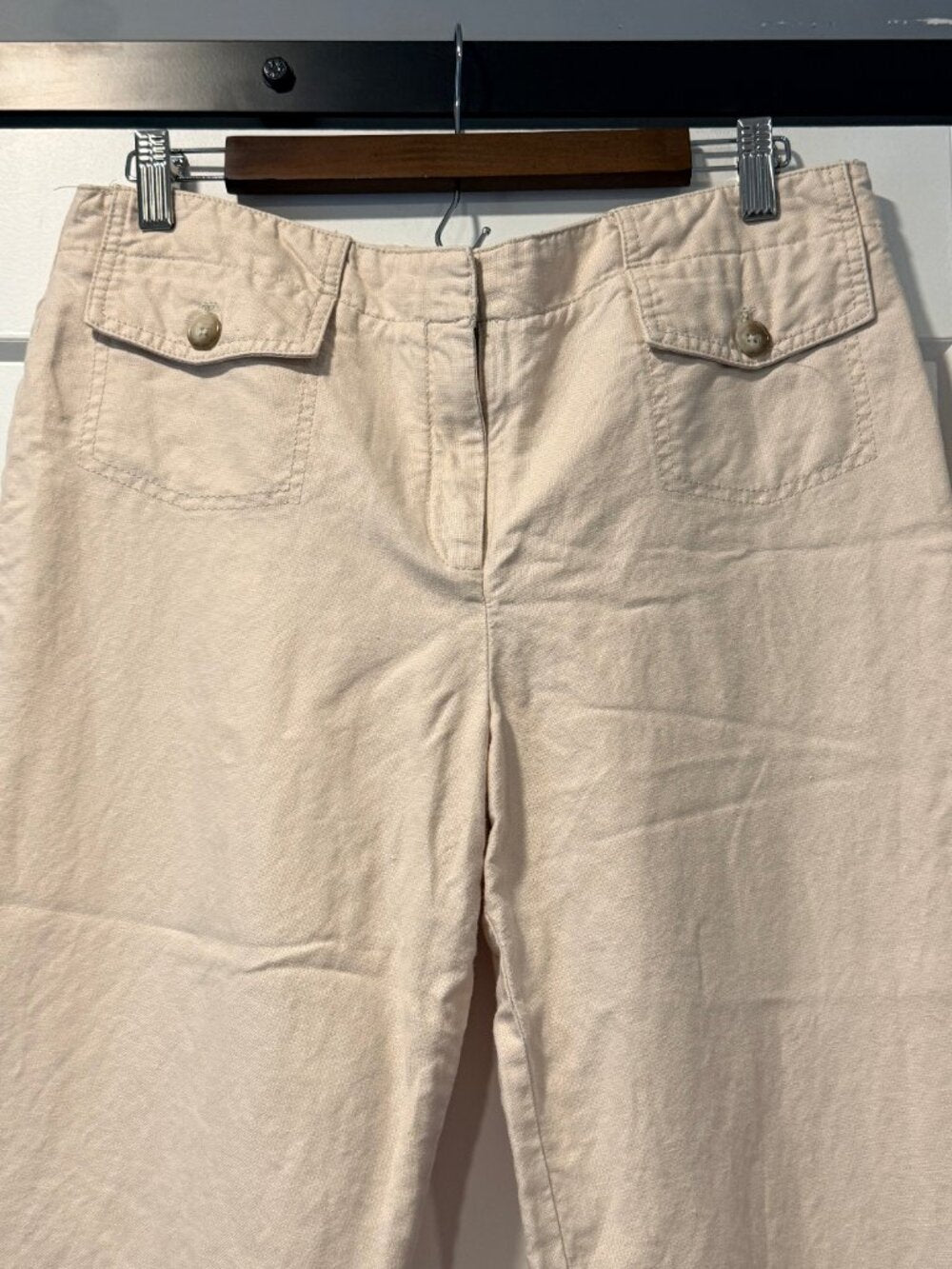 Ann Taylor Linen / Cotton Blend Flowy Tan Capris